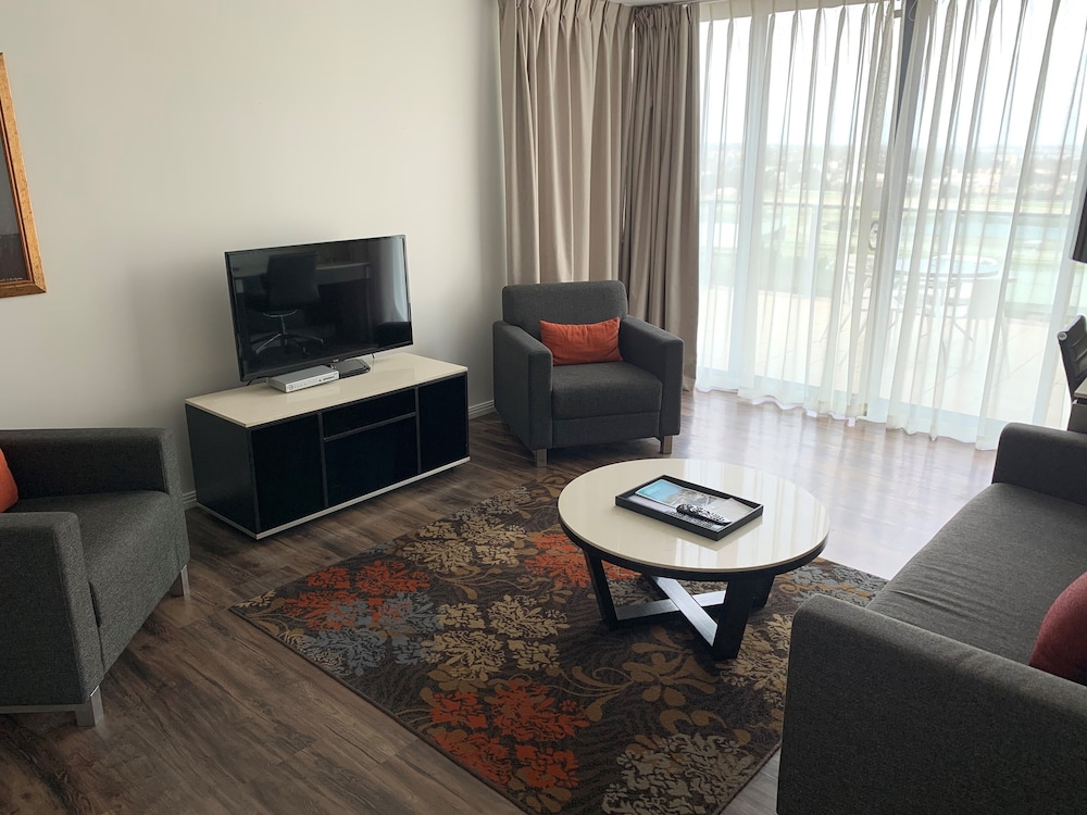 Nesuto Parramatta Apartment Hotel 47/67