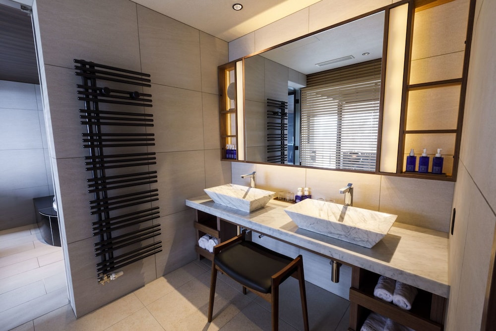 Executive, Suite, Villa, Twin Beds, King Bed, Sofa