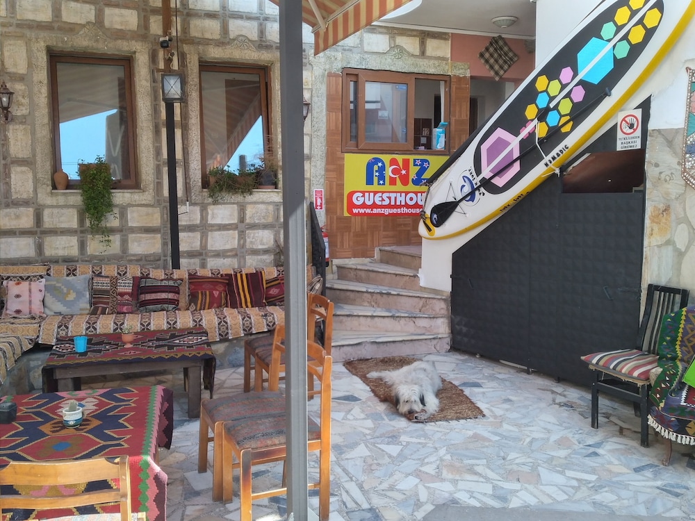 Anz Guesthouse 36/50