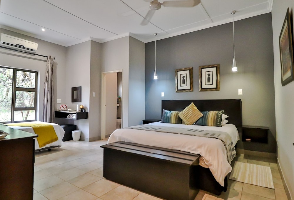 Turaco Lodge 7/47