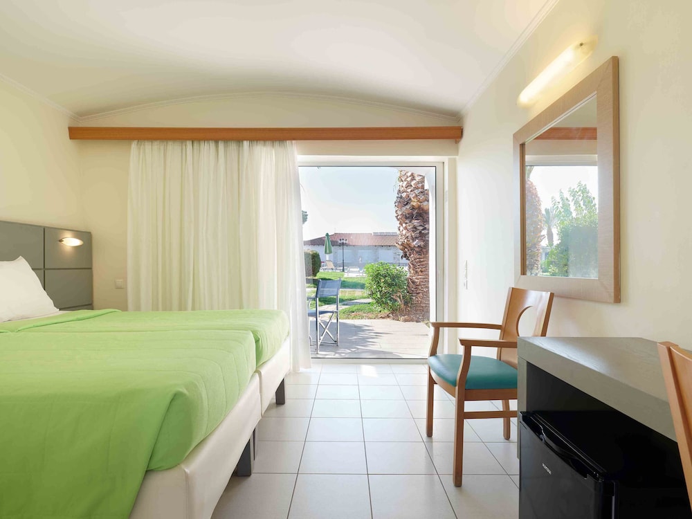 Kinetta Beach Resort Spa 17/56