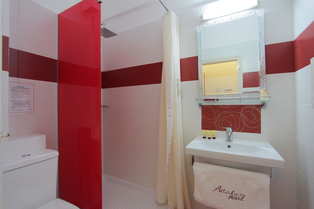 Attalos Hotel 47/48