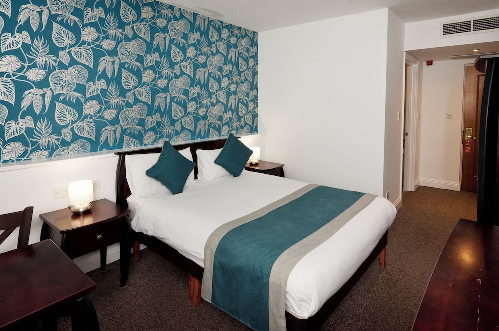 Basingstoke Hotel 13/50