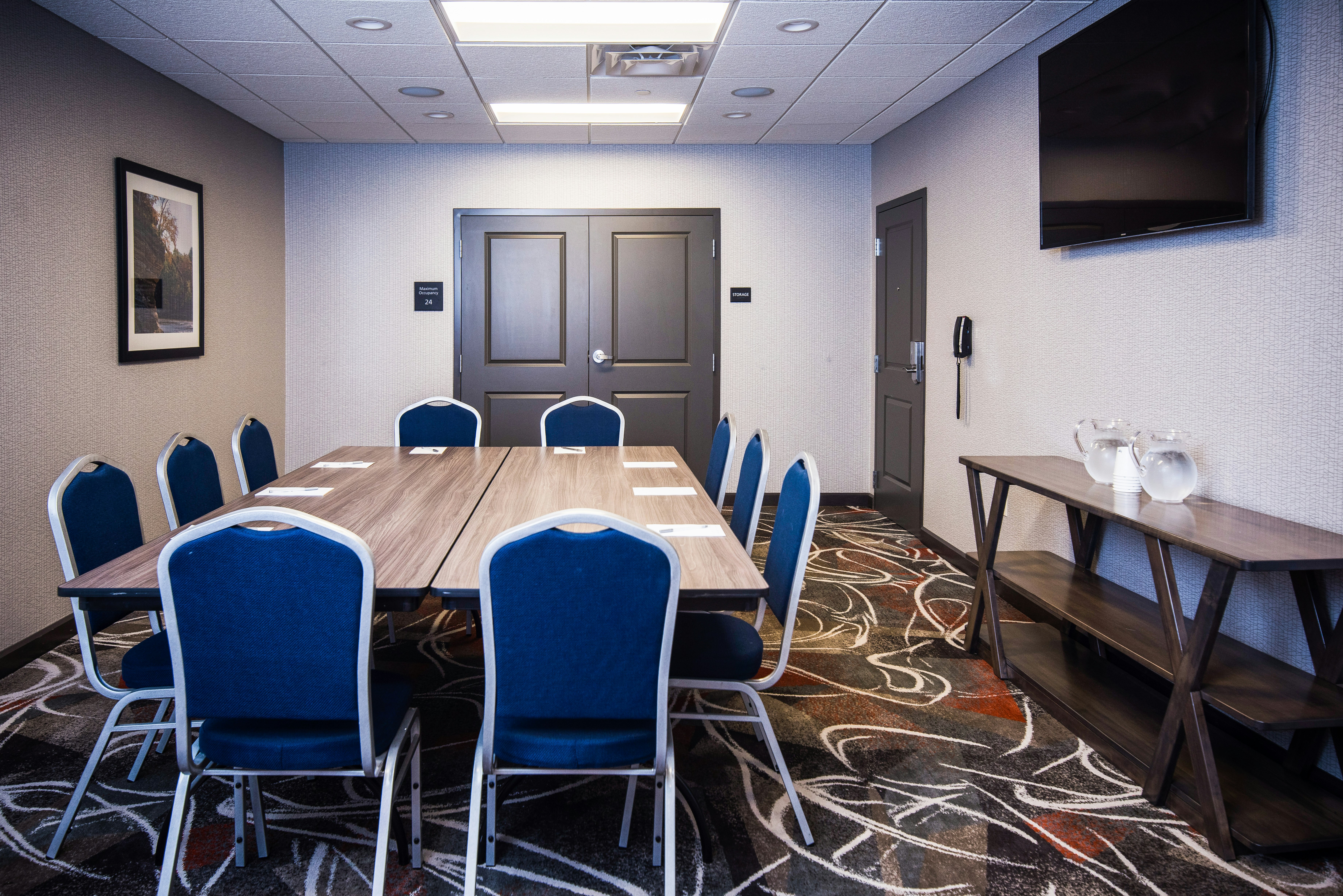 Hampton Inn Suites Wisconsin Dells Lake Delton 24/28
