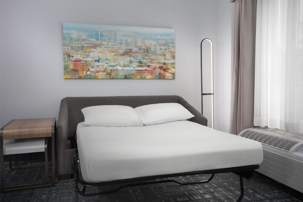 STUDIO, SUITE, KING BED, ACCESSIBLE