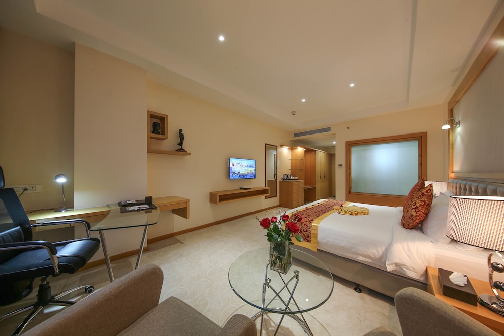 Golden Tulip Westlands Nairobi 26/75