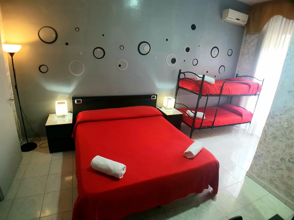 Hotel Ginevra 53/71