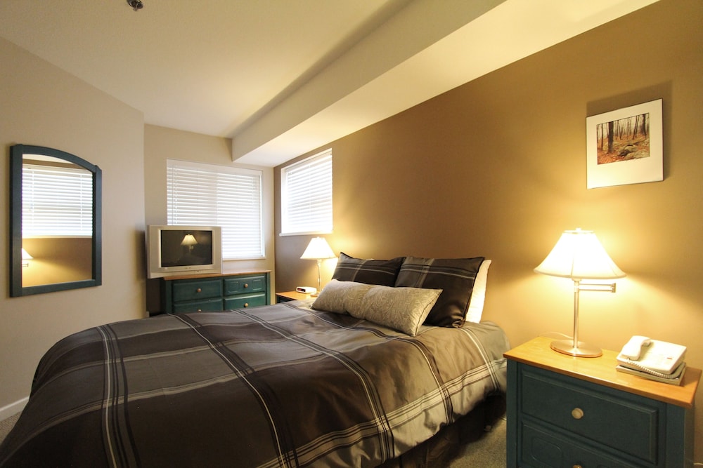 1 BEDROOM, DELUXE, SUITE