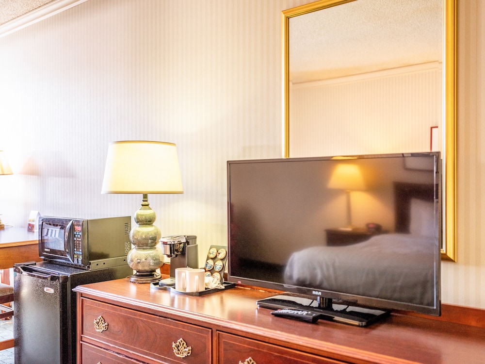 University Place Hotel Conference Center 37/51