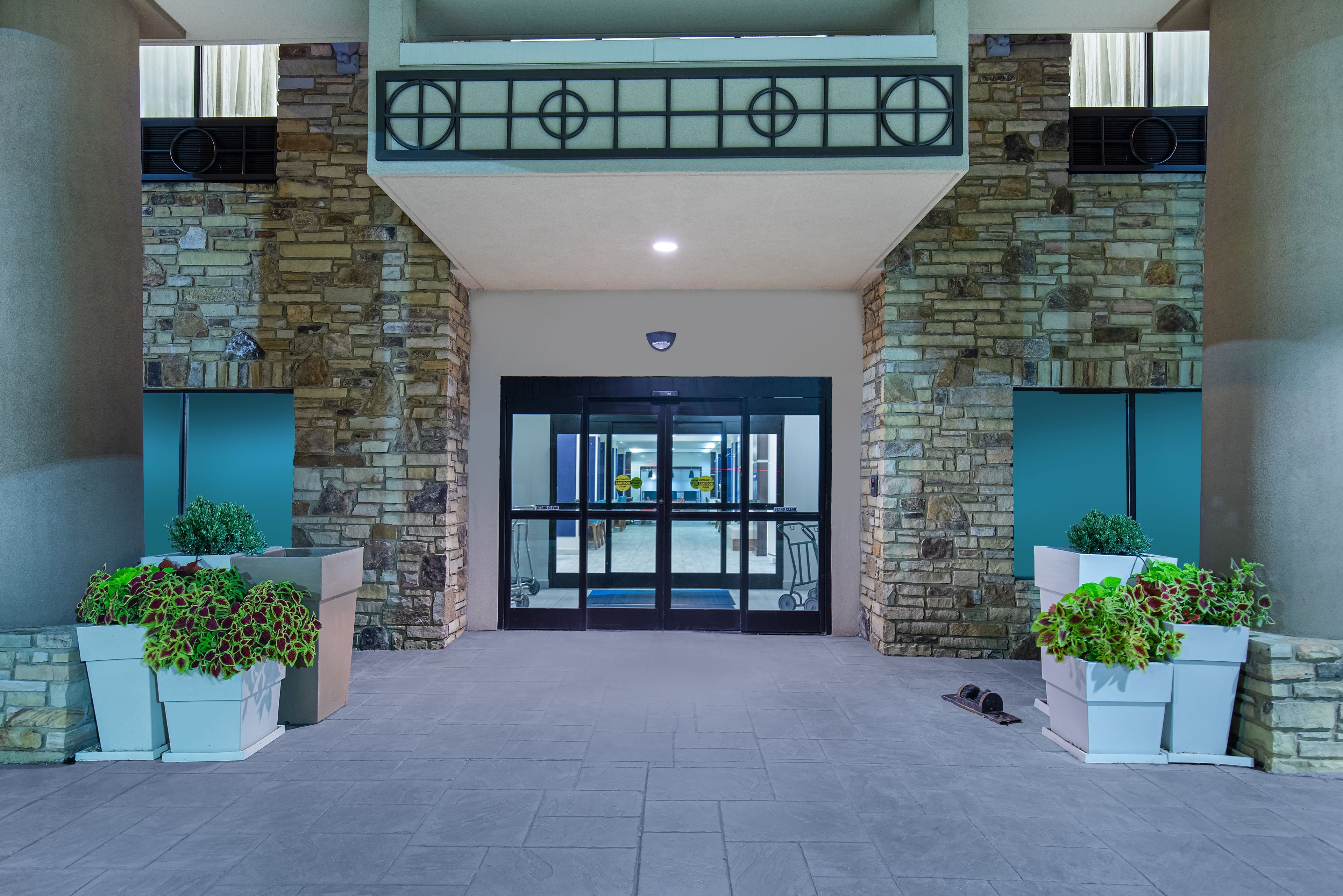 Holiday Inn Express Hotel And Suites Cleveland Northwest 6/61