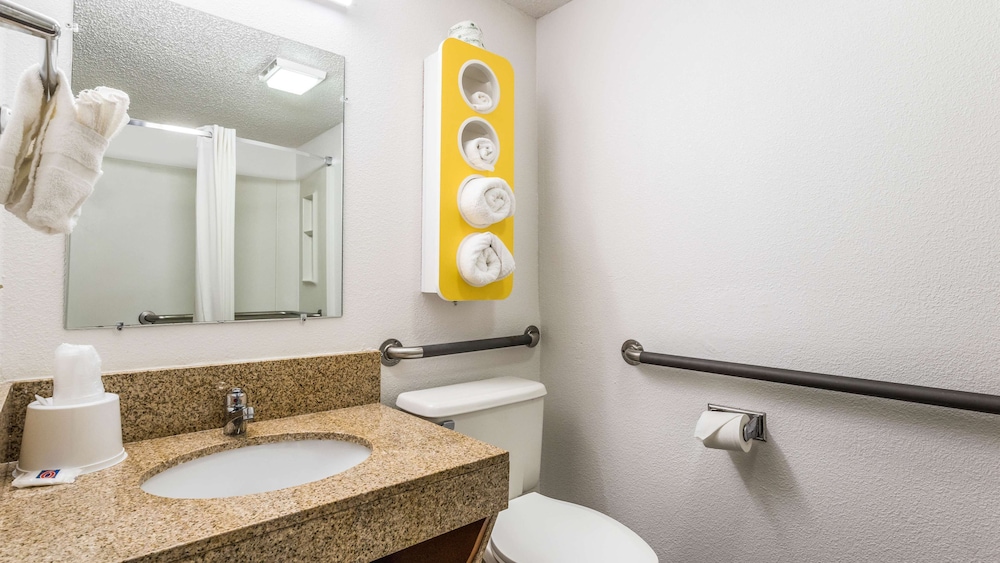 Motel6 Elk Grove Village, IL 41/44