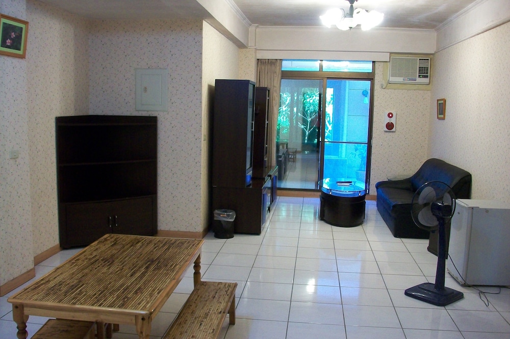 KinSa Holiday Hotel 12/19