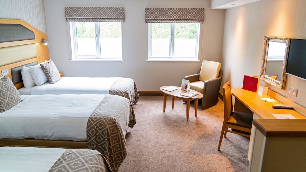 The Fairlawns Hotel And Spa 44/83