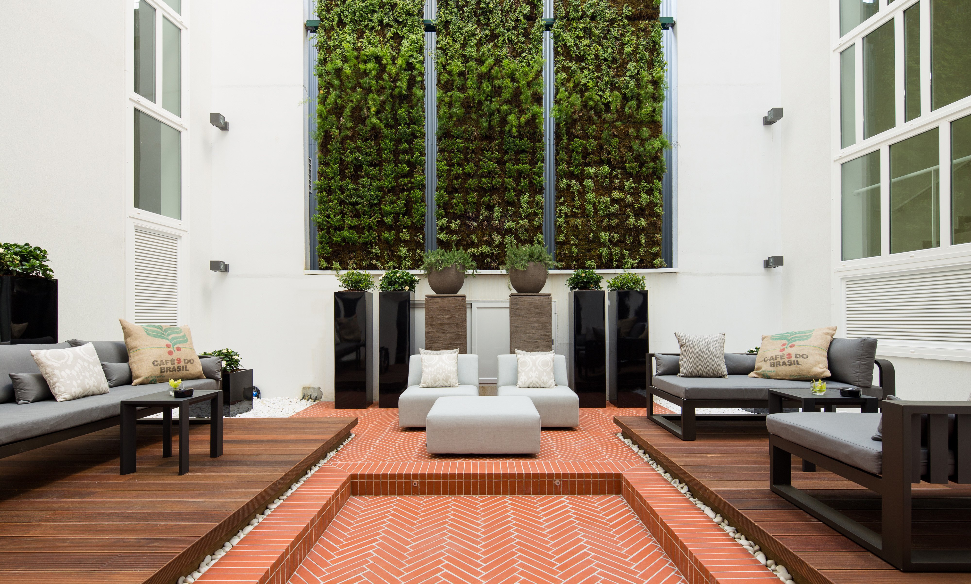 Pestana Porto A Brasileria 54/76