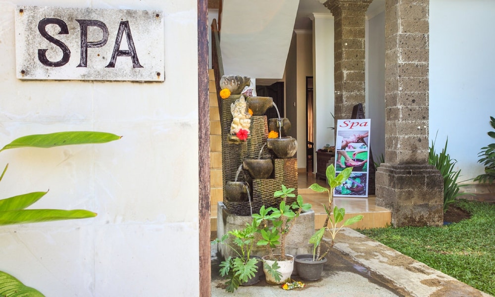 Puri Saron Baruna Beach Cottages 6/50