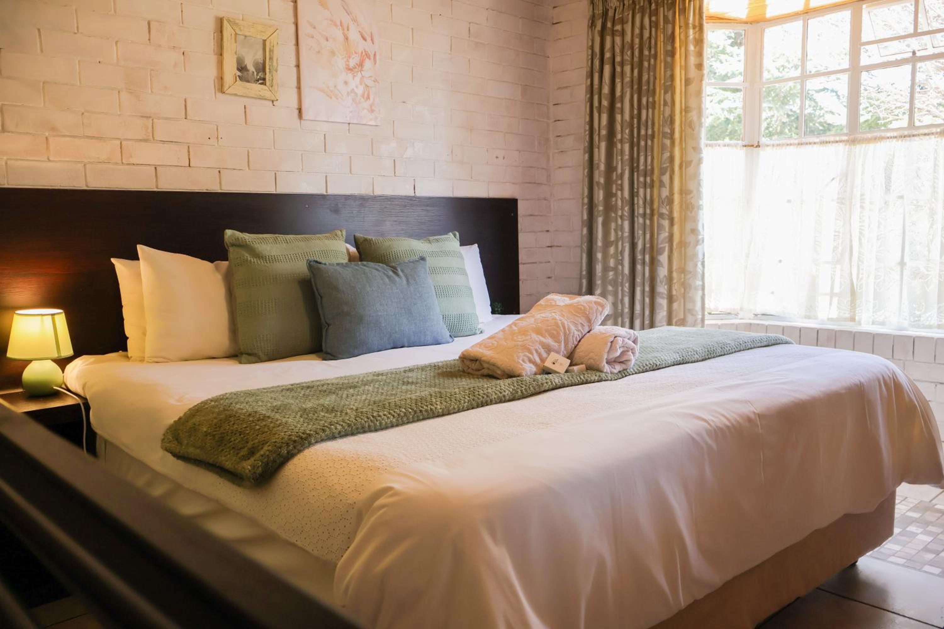 Eddies B&B/Self-catering 9/30