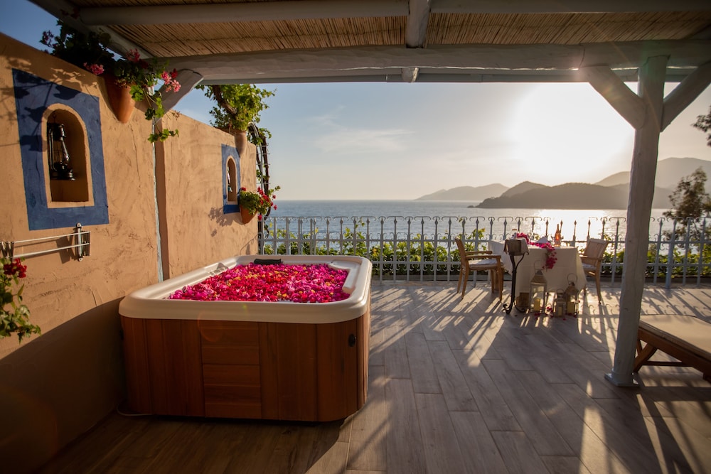 Beyaz Yunus Hotel - Adult Only 8/40