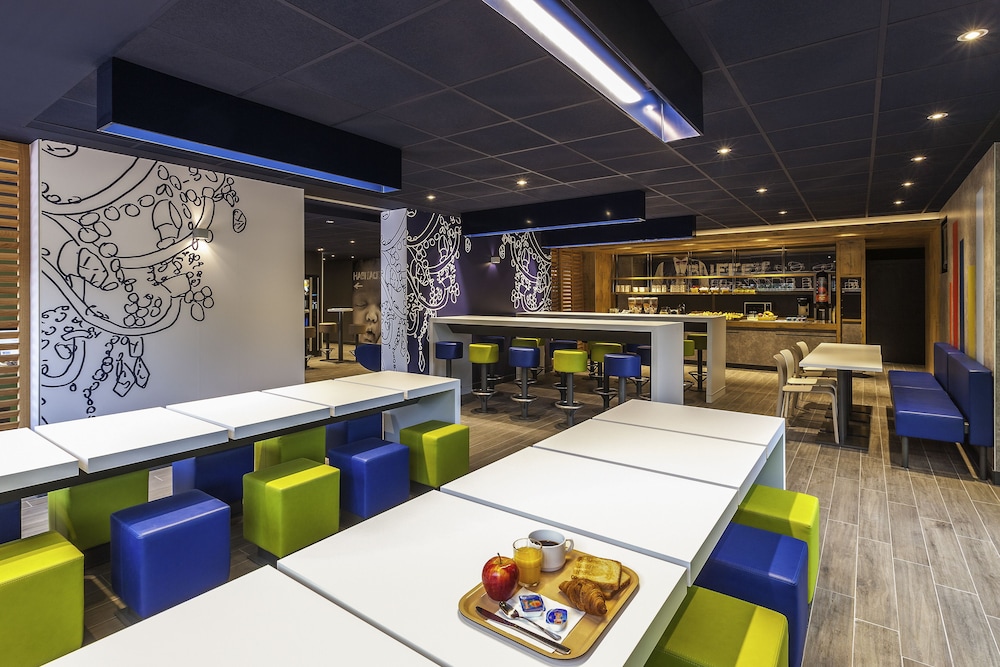 Ibis Budget Courbevoie Paris La Defense 1 5/72