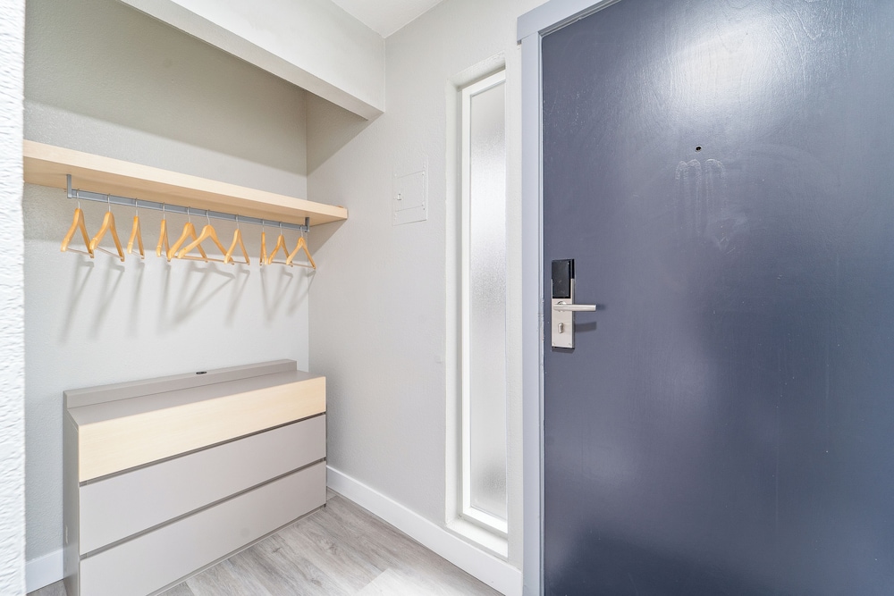 Interurban Suites Hotel, a Dazzler Select by Wyndham 28/69