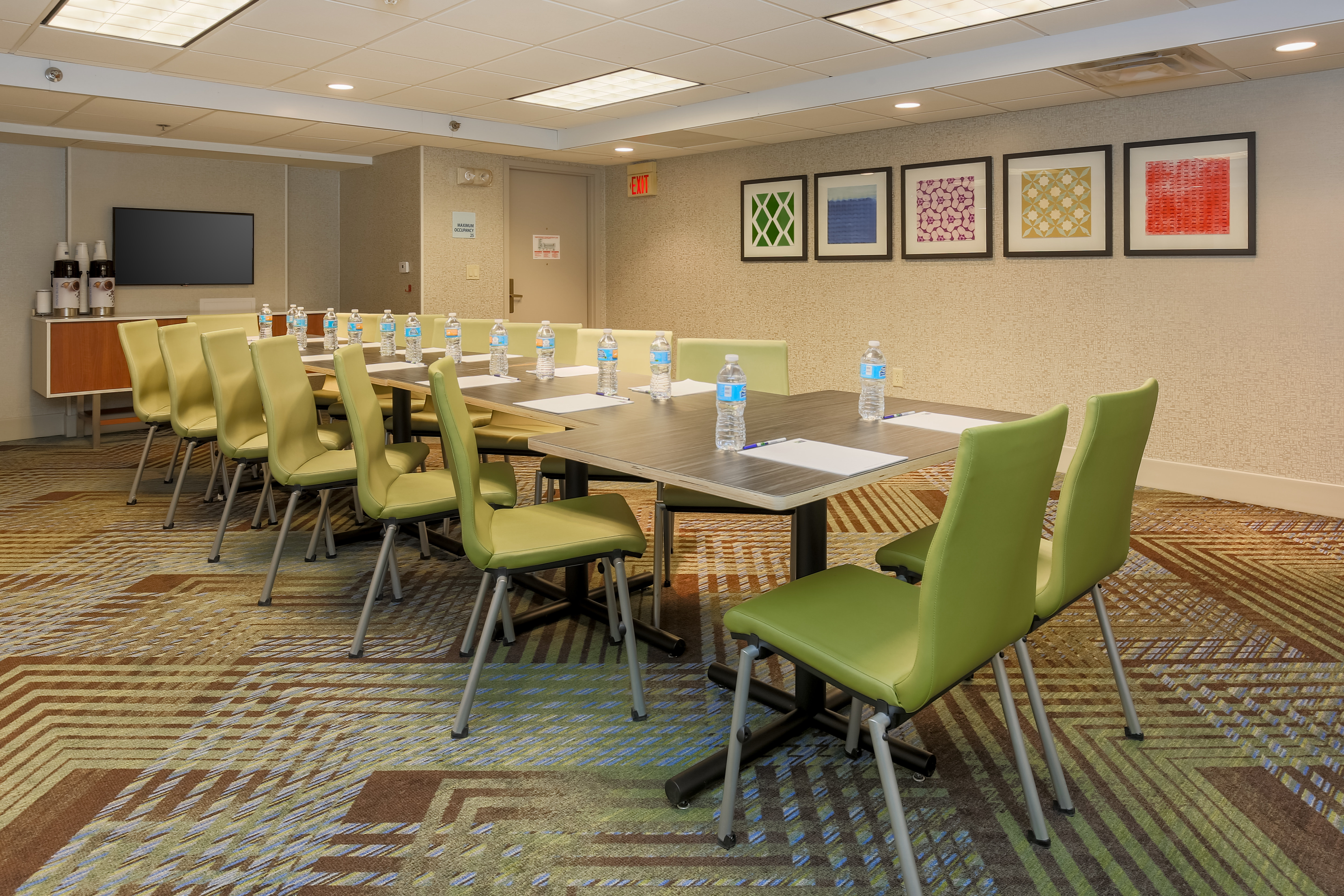 Holiday Inn Express Milwaukee West Medical Center 54/59