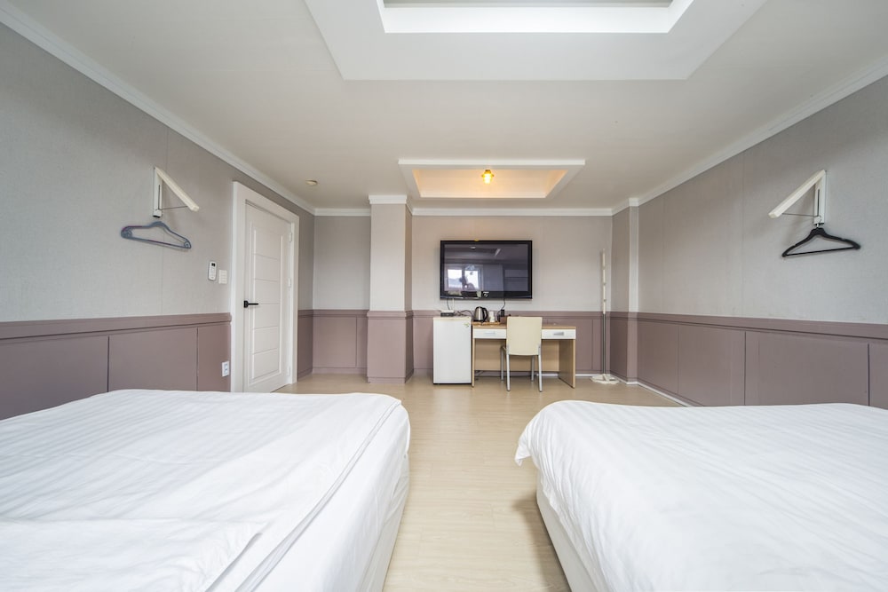 Gyeong's Hostel 24/70