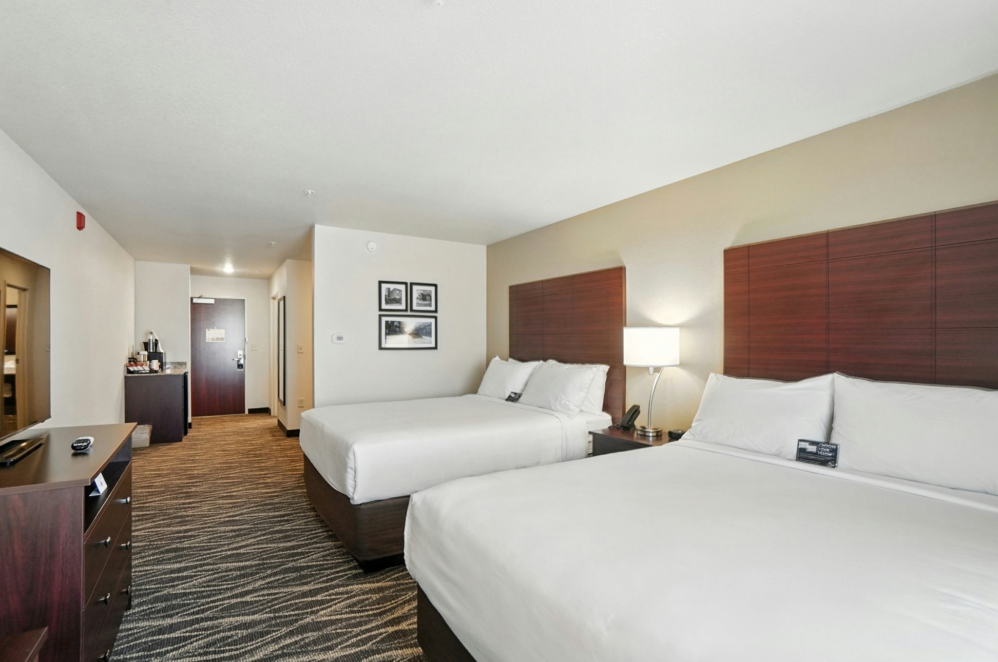 Cobblestone Hotel & Suites-Bellefontaine 14/50