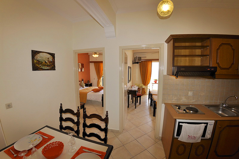 MAZIS APARTMENTS 30/49