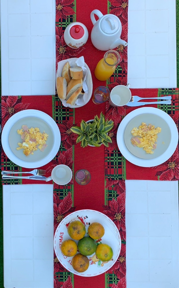 MANAYA BED & BREAKFAST 66/74