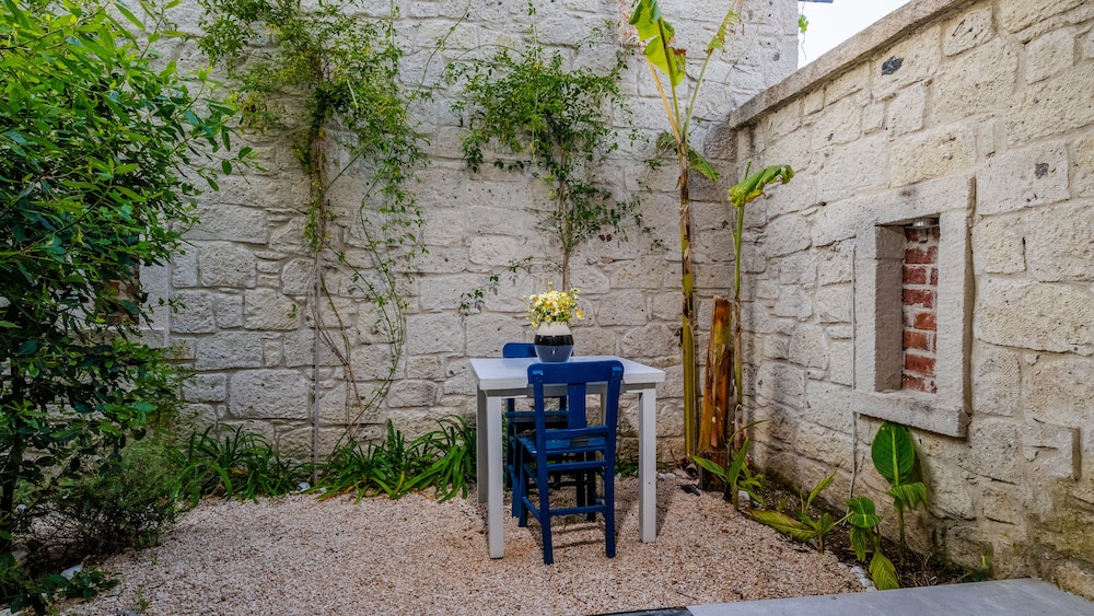 Avlu Alacati Butik Otel 36/46
