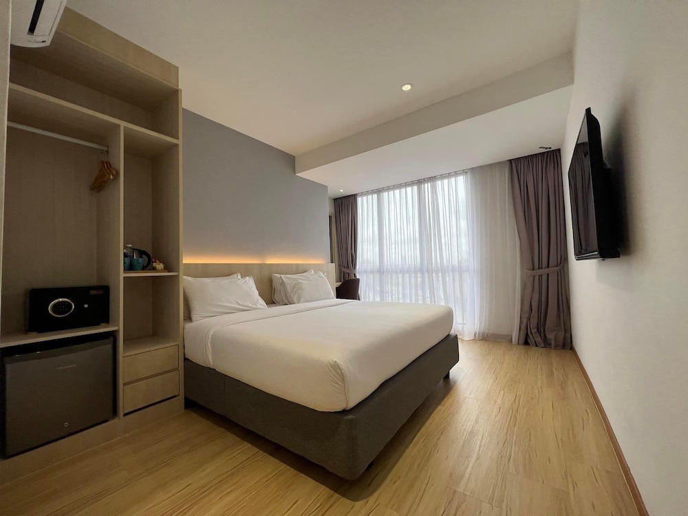 MIYABI HOTEL PERMAS 15/50