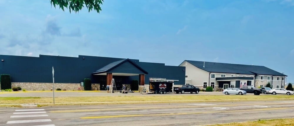 GrandStay Hotel & Suites Parkers Prairie 3/50