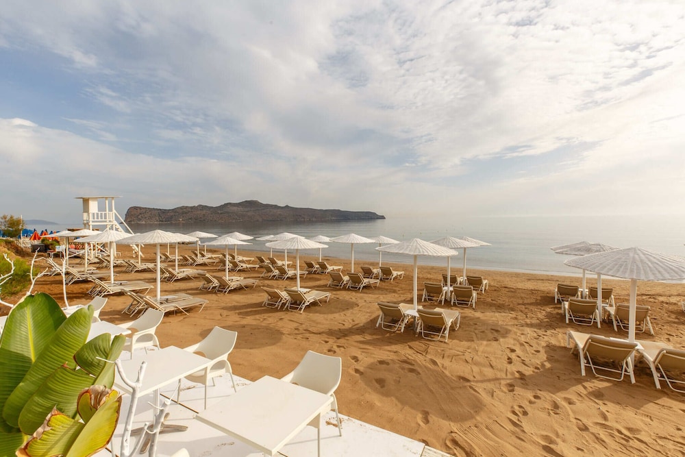 Giannoulis - Santa Marina Beach Hotel 73/77