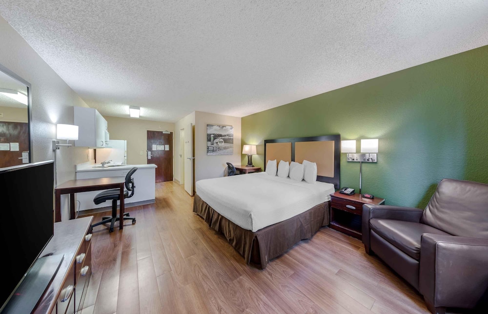 Extended Stay America Suites Los Angeles Arcadia 19/51
