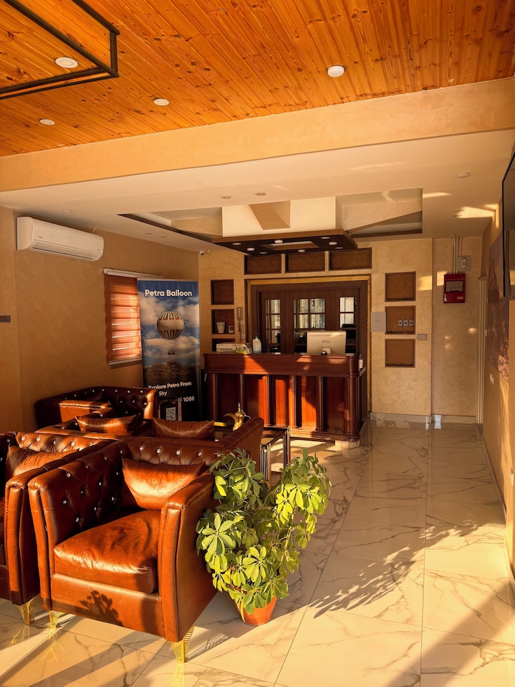 Petra Sky Hotel 8/50
