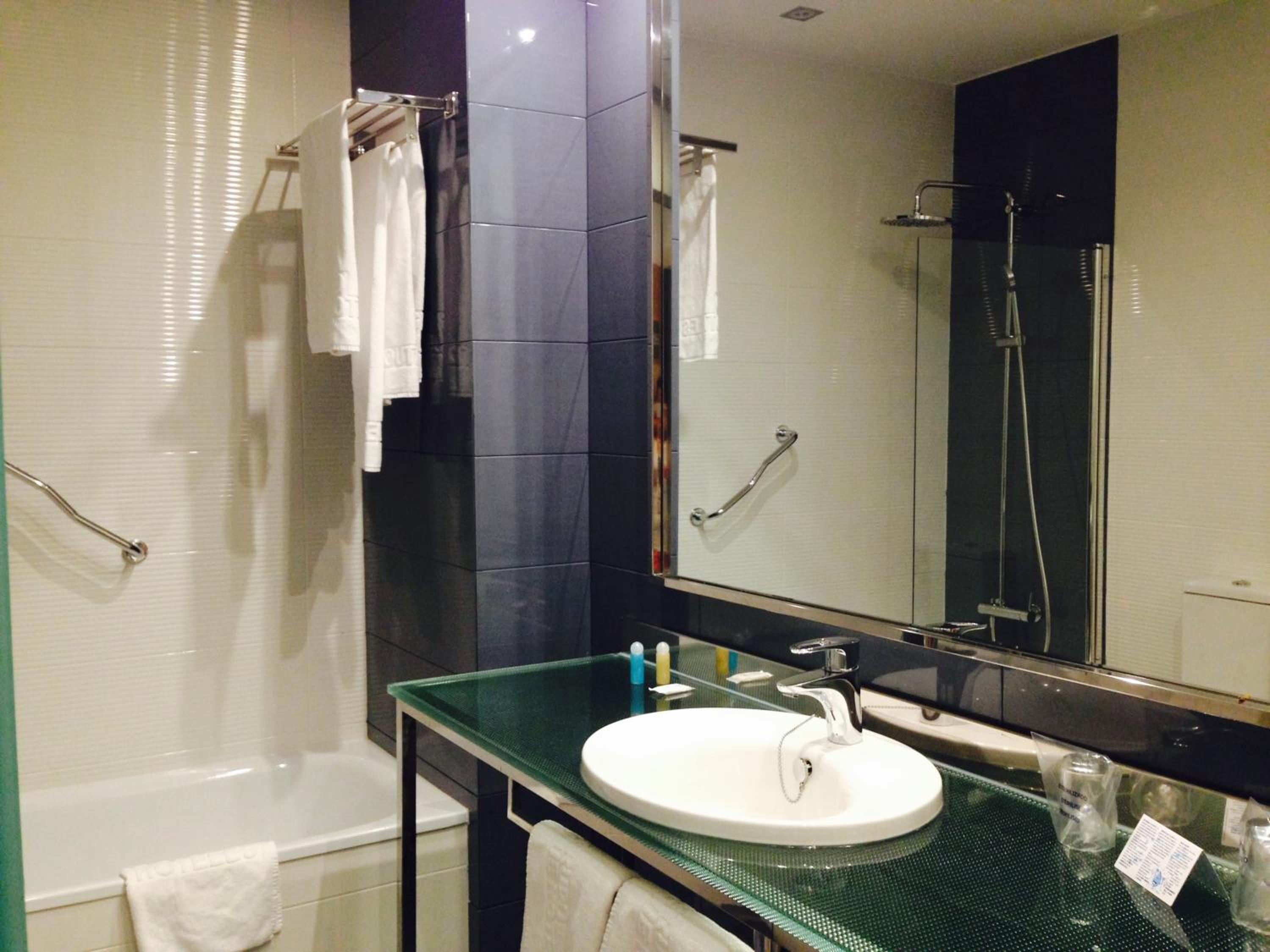 غرفة قياسية بسرير مزدوج أو سريرين منفصلين مع سرير إضافي، Hotel Boutique Museo 7/8