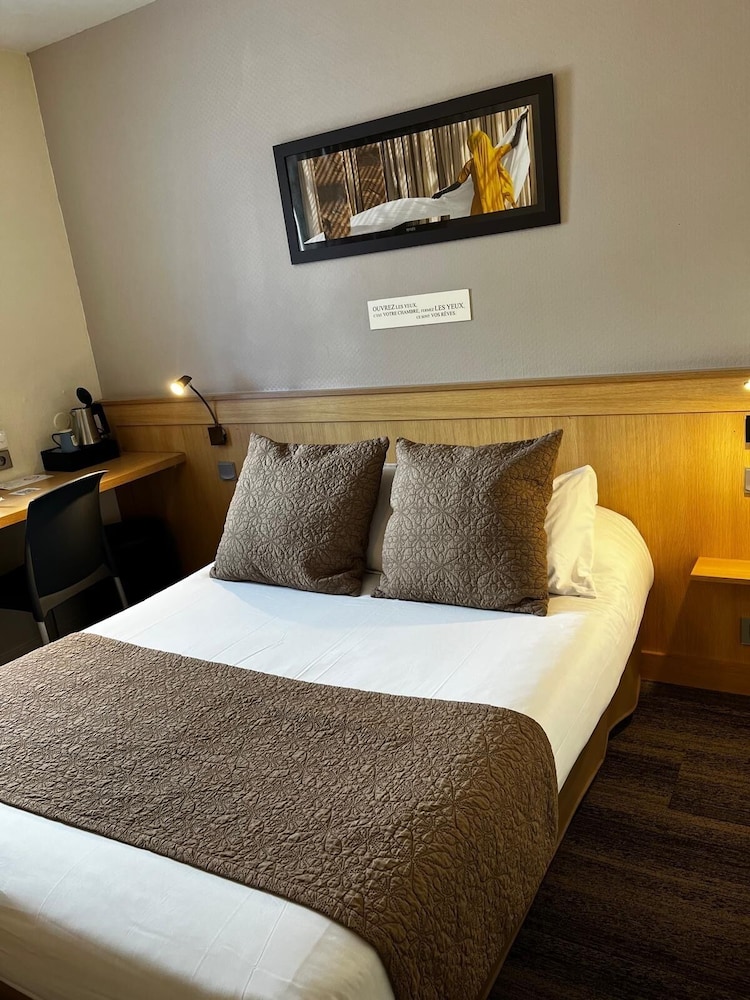 غرفة قياسية بسرير مزدوج وسرير فردي، Kyriad Rennes Chantepie 8/10
