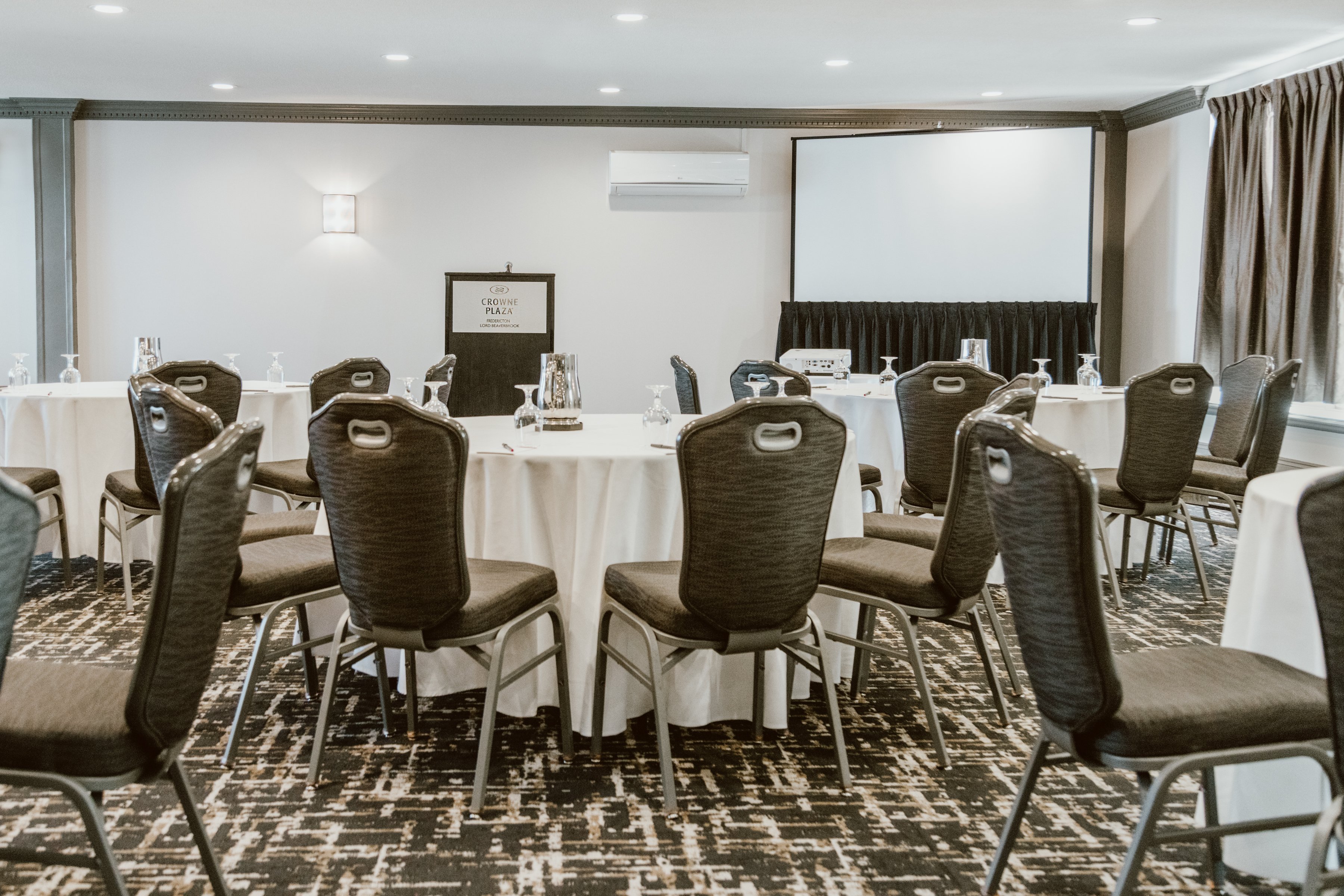 Crowne Plaza Fredericton Lord Beaverbrook 64/74