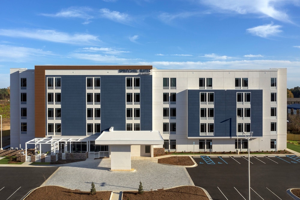 SpringHill Suites by Marriott Fayetteville I 95 5/42