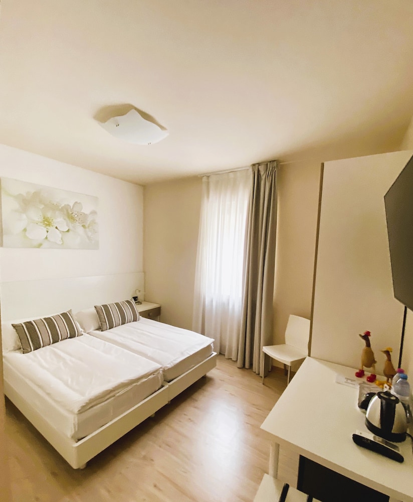 Albergo Alle Porte 8/19