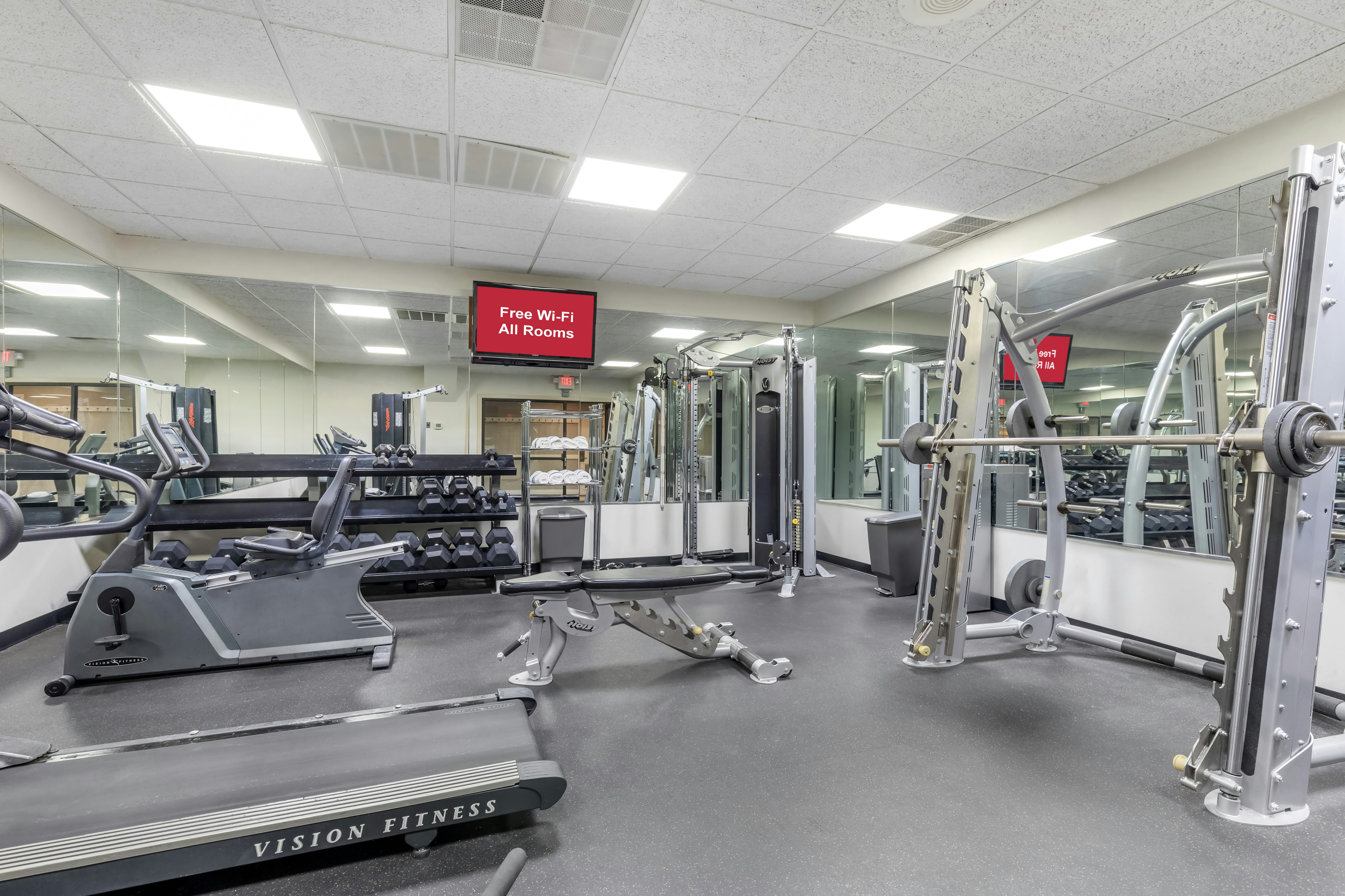 Red Roof Inn & Suites Newport News 24/48