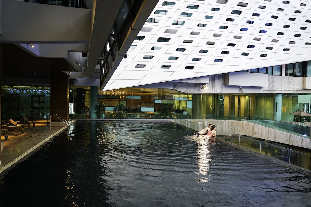 Lit Bangkok Hotel 105/107