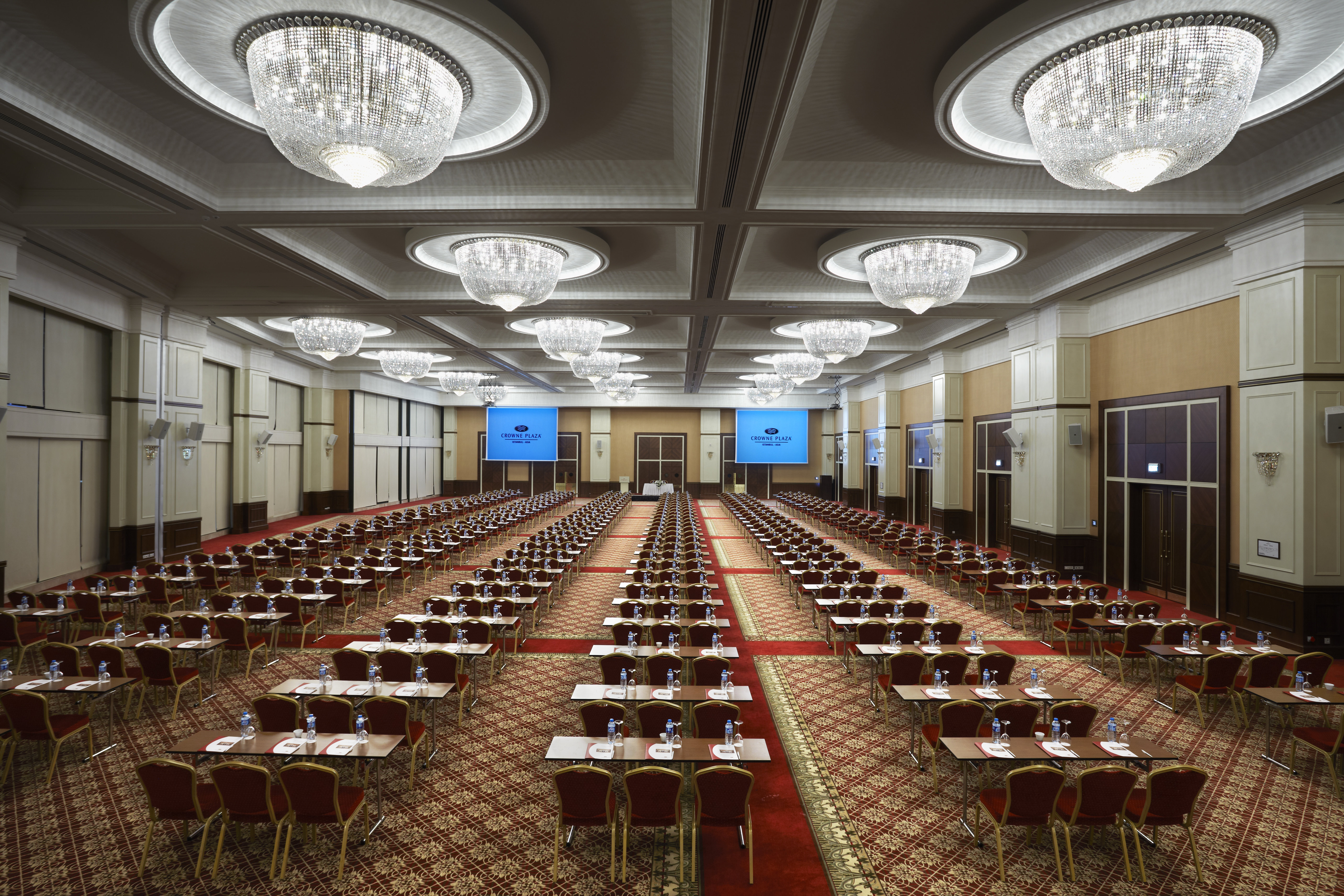 Crowne Plaza Istanbul Asia 63/83