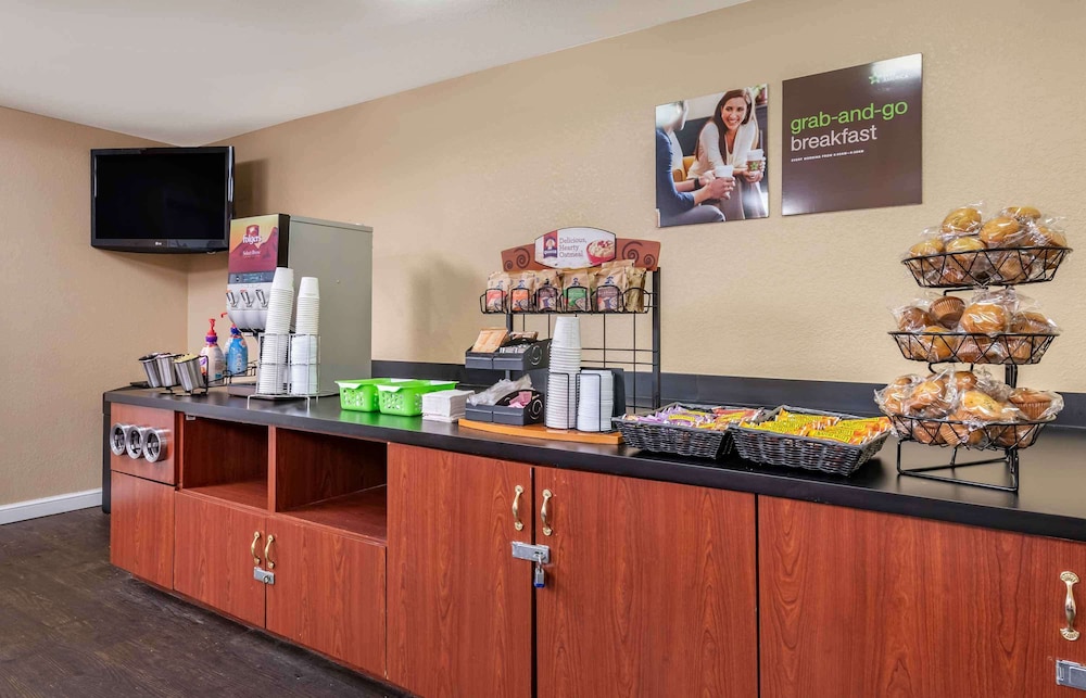 Extended Stay America Suites Orlando Southpark Commodity Cir 6/50