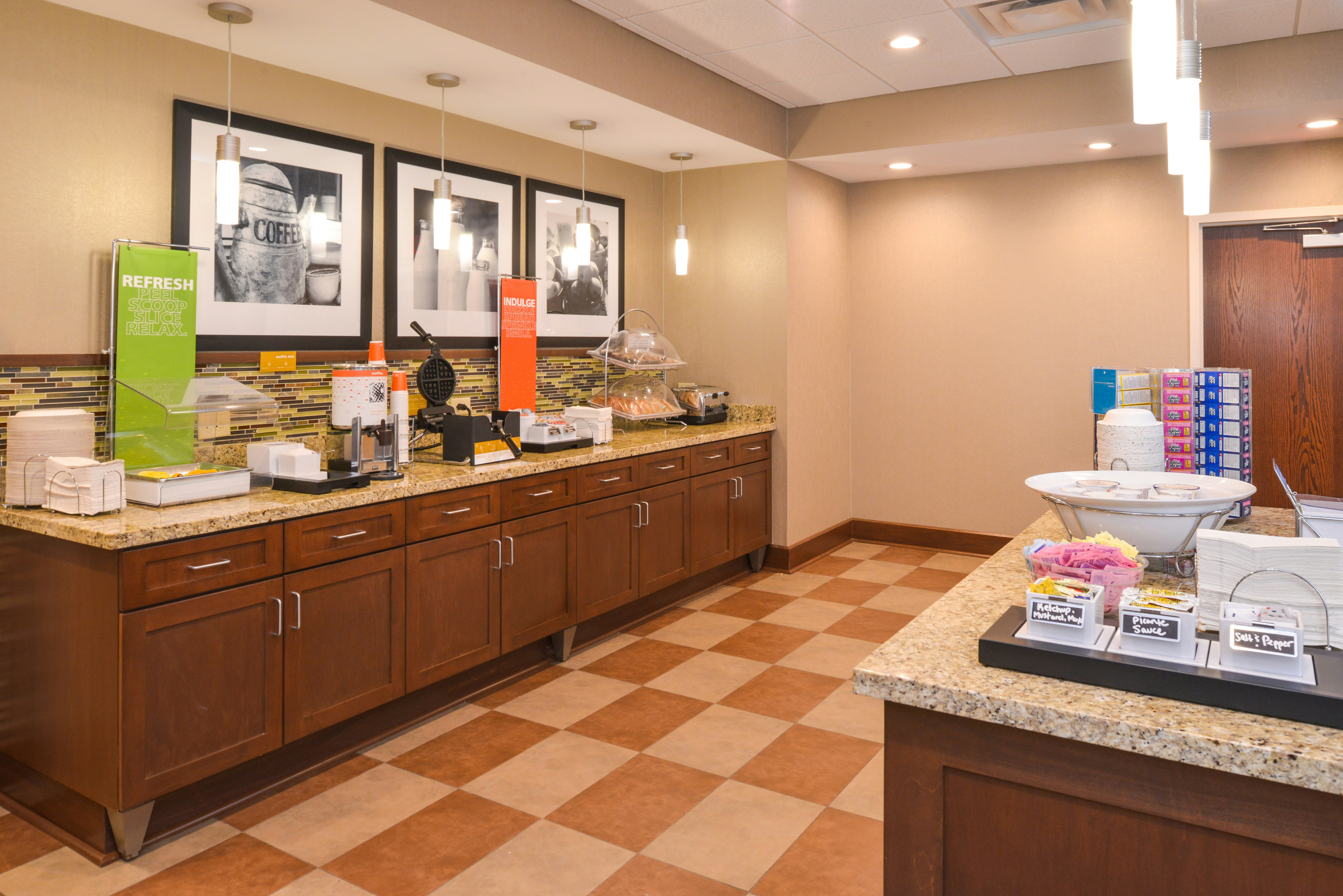 Hampton Inn & Suites by Hilton Lonoke 9/36