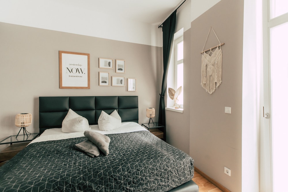 2 ROOMS, BOHO, APARTMENT, BALCONY, KITCHEN