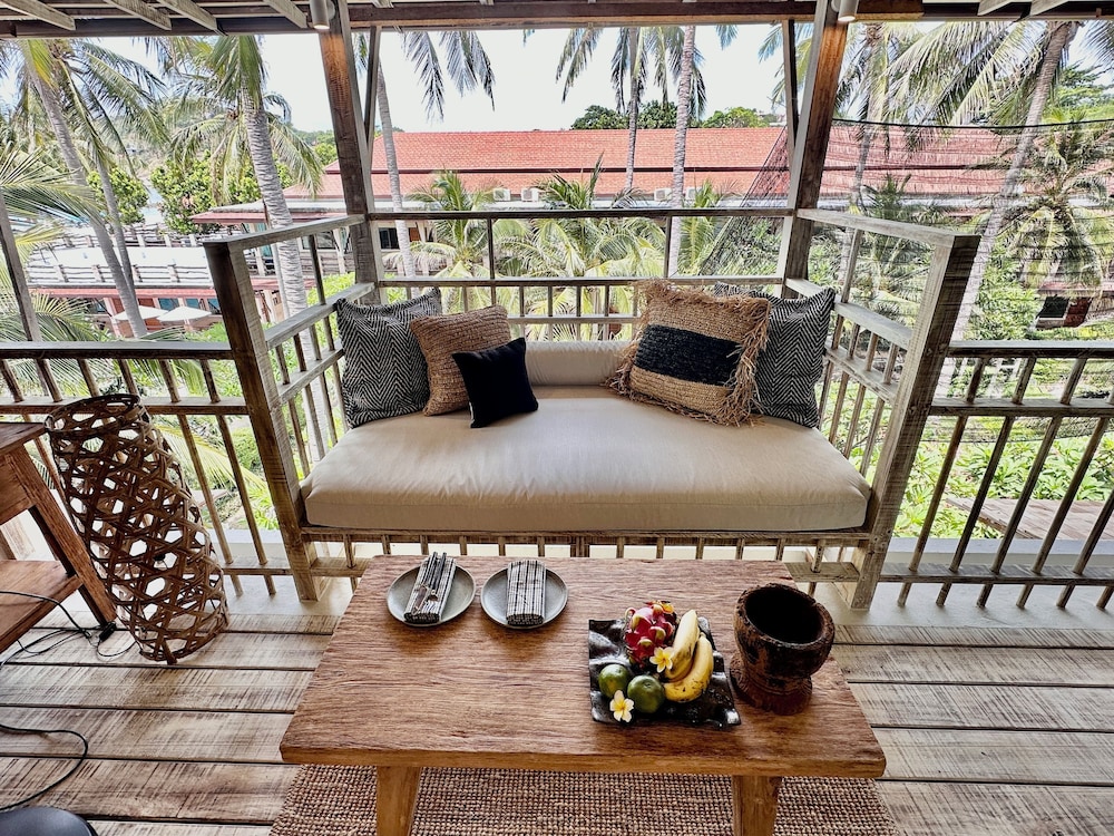 Phangan Bayshore Resort 58/69