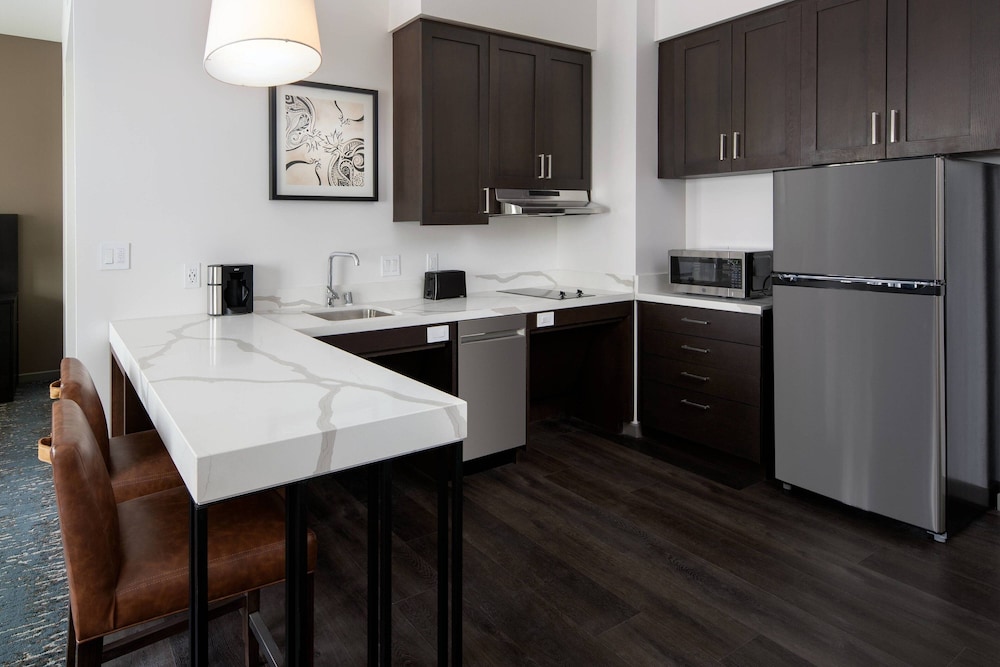 Residence Inn by Marriott Los Angeles Glendale 18/50
