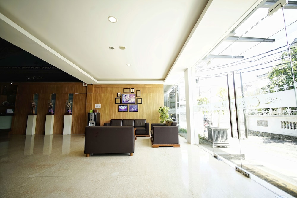 Lobby at Collection O near Paris Van Java formerly Cassa Dua Hotel, BANDUNG