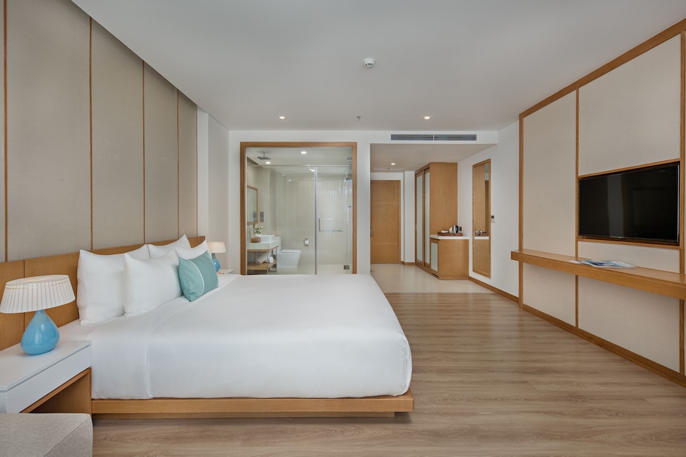 TMS Hotel Da Nang Beach 25/68