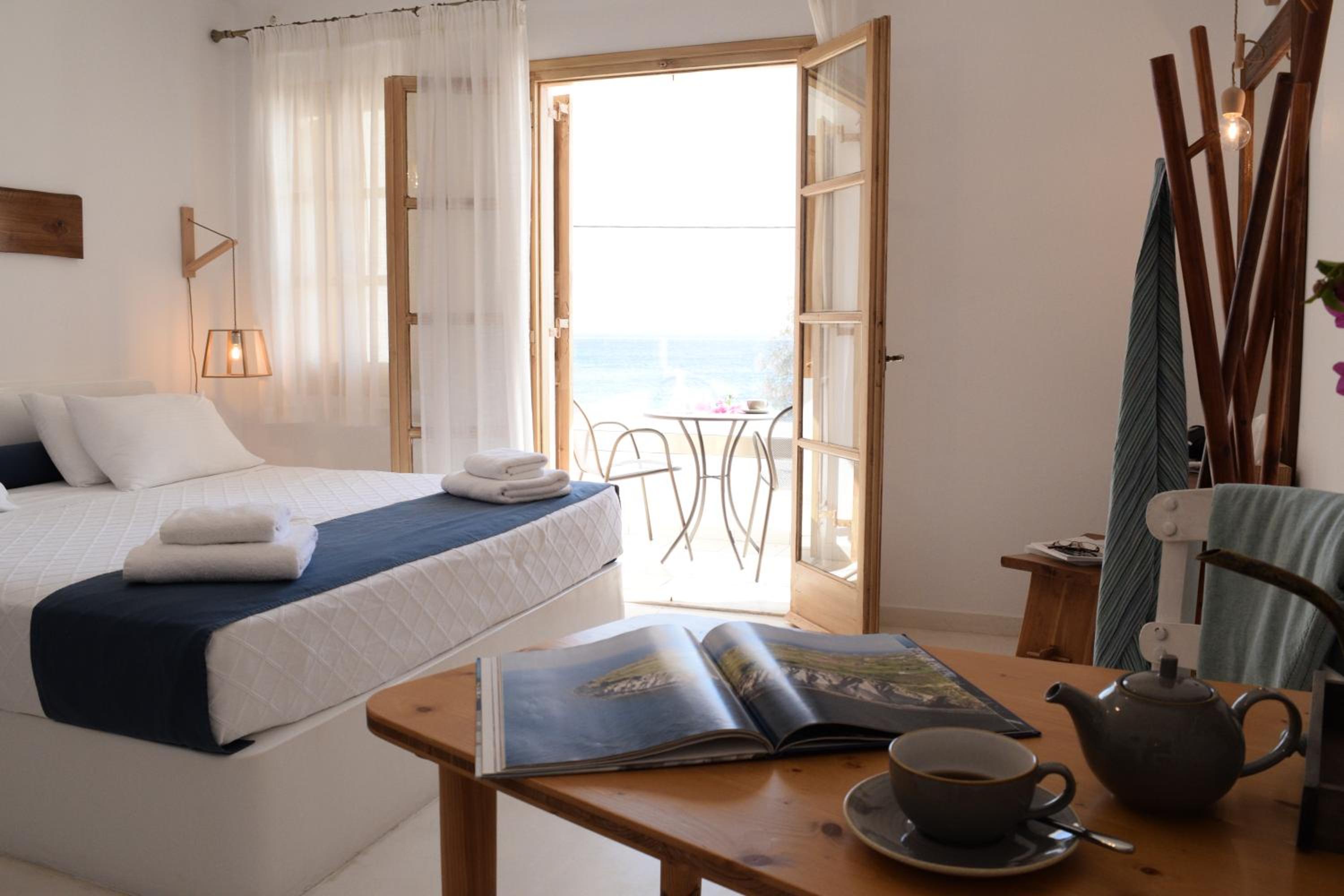 studio, sea view, Santorini Crystal Blue 7/10